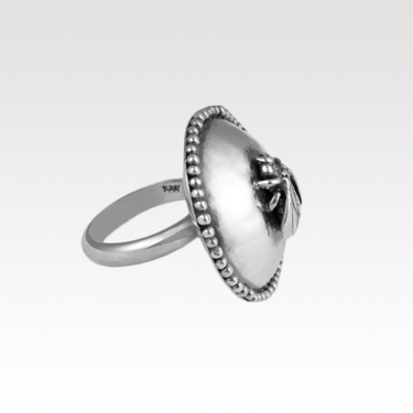 Pillow Bee Ring