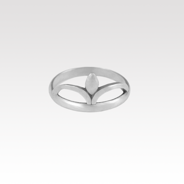 Leaf Crown Stacker Ring