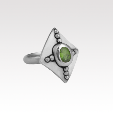 Peridot Kite Ring